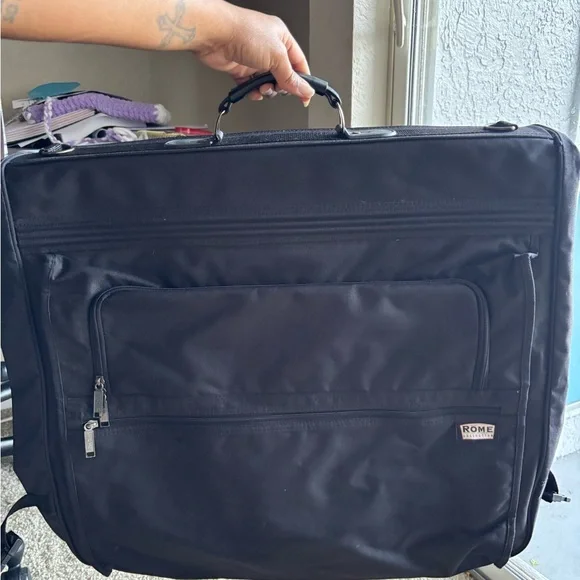 Rome Collection Black Suit Garment Travel Bag with Compartments - Picture 6 of 6